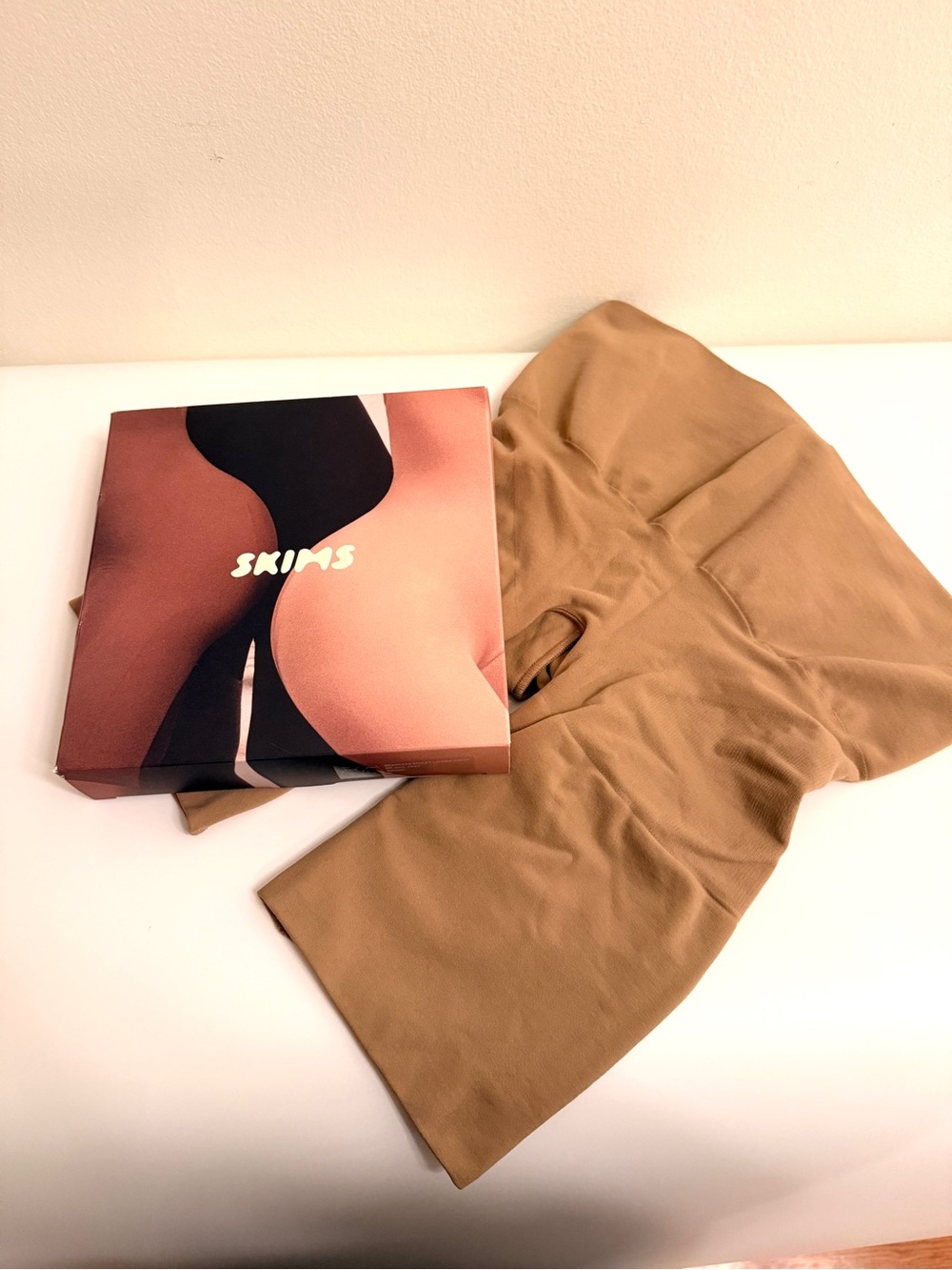 SKIMS Women’s Butt Enhancing Shapewear Lifting Short Briefs Pack - M Sienna